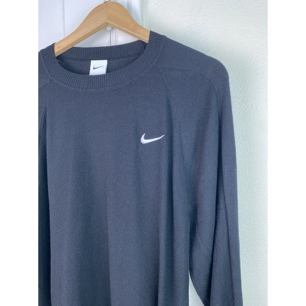 Nike Men's L Black Stretchy Rayon Blend Long Sleeve Crew Neck Pullover Sweater